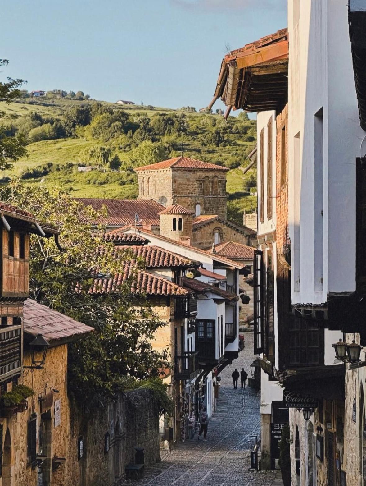 Mayorazgo De Altamira Marias Santillana del Mar Bagian luar foto